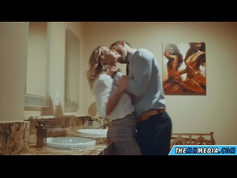 ❤️ Кад те прсата плавуша заведе у јавном тоалету ❌ Слутс на sr.novoporn.ru ❌❤
